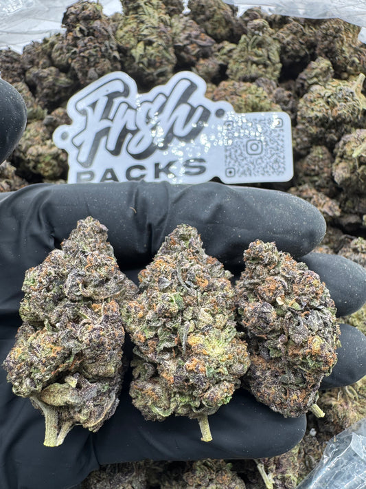 WHITE GELATO CAKE